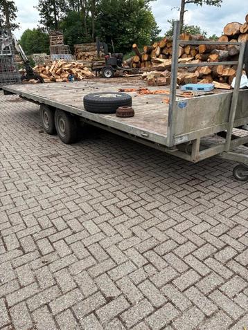 aanhangwagen beschikbaar voor biedingen