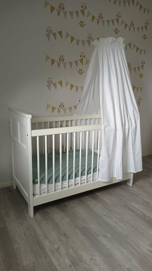 wieg en ledikantje in één, Kinderen en Baby's, Babywiegjes en Ledikanten, Gebruikt, Overige typen, Ophalen