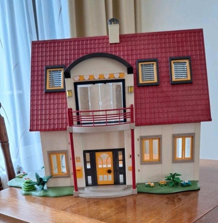 NIEUW MOOI GROOT COMPLEET INGERICHT PLAYMOBIL MODERNE VILLA, Diversen, Rommelmarktspullen, Nieuw, Ophalen of Verzenden