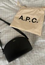 A.P.C Demi Lune mini crossbody bag, zwart leer, Ophalen of Verzenden, Zo goed als nieuw, Zwart, Schoudertasje