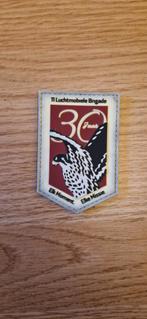 Militaire badge 30 jaar luchtmobiel, Ophalen of Verzenden, Landmacht, Nederland, Embleem of Badge