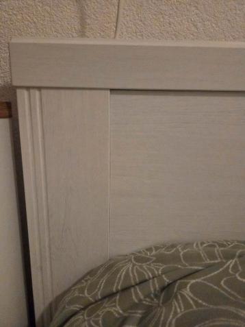 IKEA bedframe met 4 bedlades - afbeelding 3