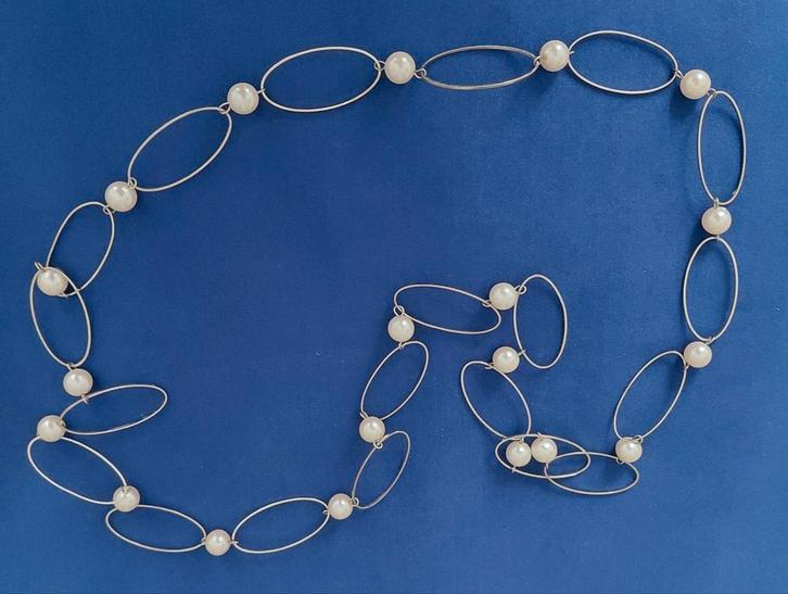 Moderne ketting met parels - 110 cm, Sieraden, Tassen en Uiterlijk, Kettingen, Verzenden