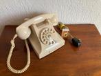 Parelwit wit bakeliet telefoontoestel vintage bakkeliet, Ophalen of Verzenden, Zo goed als nieuw, Met draaischijf