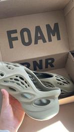 Adidas yeezy foam, Ophalen of Verzenden, Nieuw, Sneakers of Gympen