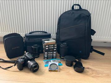 Nikon D3500 spiegelreflex camera incl 3 lensen/ accessories beschikbaar voor biedingen