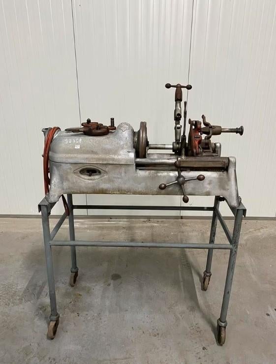 Draad snij machine ijzeren buizen, Ophalen