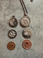 Munten hanger met ketting, Ophalen of Verzenden, Gebruikt, Zilver, Overige voorstellingen