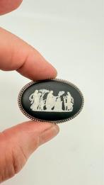 Mooie gave oude zilveren broche: zwarte Wedgwood., Sieraden, Tassen en Uiterlijk, Antieke sieraden, Ophalen of Verzenden, Zilver