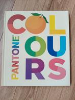 Pantone kleuren boek. Wauw ...wat een kleuren rijkdom!, Boeken, Ophalen of Verzenden, Zo goed als nieuw, 3 tot 4 jaar