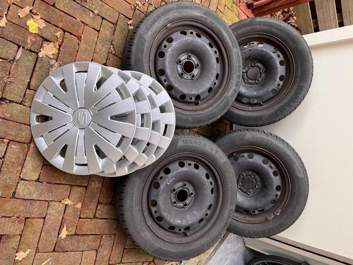 Continental winterbanden 185/60 R15, Auto-onderdelen, Banden en Velgen, Banden en Velgen, Winterbanden, 15 inch, 185 mm, Personenwagen