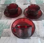 Arcoroc Sierra Ruby Red set van 3 kop en schotels, Huis en Inrichting, Keuken | Servies, Ophalen, Overige stijlen, Kop(pen) en/of Schotel(s)