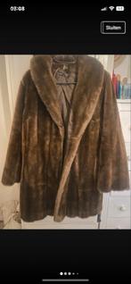 Vintage Bruine Bontjas fake fur, Kleding | Dames, Jassen | Winter, Ophalen of Verzenden, Gedragen, Maat 42/44 (L), Bruin