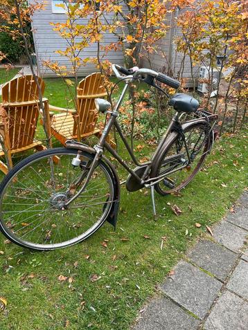 Oude Gazelle Opknapper beschikbaar voor biedingen