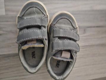 Gratis schoenen jongens maat 22 beschikbaar voor biedingen