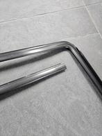 Raamlijsten BMW E34 5-serie raamlijst 5 serie voorruit, Gebruikt, Ophalen of Verzenden, BMW, BMW