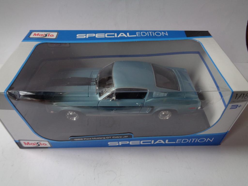 Maisto 1968 Ford Mustang GT Cobra Jet met Doos, 1/18, 2021, Hobby en Vrije tijd, Modelauto's | 1:18, Zo goed als nieuw, Auto, Maisto