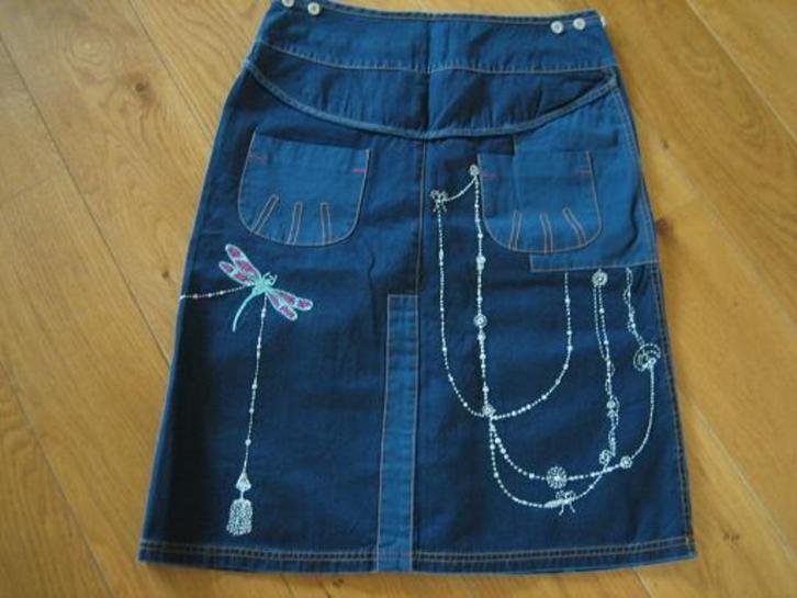 Prachtige zgan aparte blauwe rok v. Oilily mt 38, Kleding | Dames, Rokken, Zo goed als nieuw, Maat 38/40 (M), Blauw, Knielengte