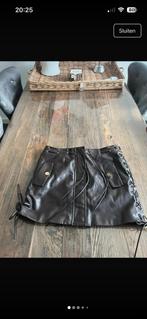 Nikkie bruine leather rok maat 40 ongedragen, Kleding | Dames, Rokken, Maat 38/40 (M), Bruin, Ophalen of Verzenden, Zo goed als nieuw