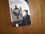 boek over materialen en technieken in de kunst, Ophalen of Verzenden, Zo goed als nieuw