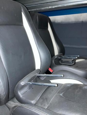 Te koop Diverse saab interieurs 9-3 9-5 en 9-5ng beschikbaar voor biedingen