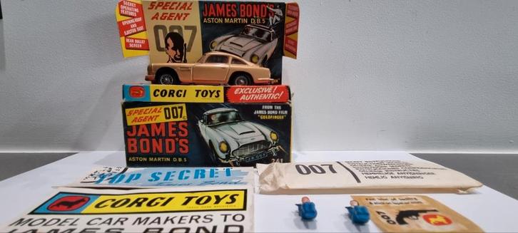 Corgi Toys nummer 261 James Bond Aston Martin Db5, Hobby en Vrije tijd, Modelauto's | 1:32, Zo goed als nieuw, Auto, Corgi, Ophalen of Verzenden