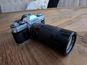 Canon AT-1 spiegelreflex camera met grote 70-150 mm Canon le beschikbaar voor biedingen