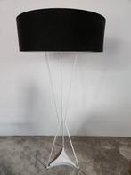Estiluz design vloerlamp zwart/wit in keurige staat!, Ophalen, Gebruikt