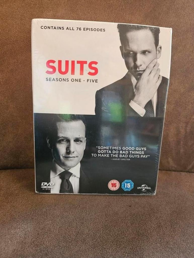 Suits Seizoen 1-5 DVD Boxset - SEALED, Cd's en Dvd's, Dvd's | Tv en Series, Vanaf 16 jaar, Boxset, Drama, Ophalen of Verzenden