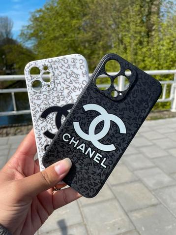 Telefoonhoesje beschikbaar voor biedingen