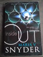 Maria V. Snyder - Inside Out (Young Adult, YA), Boeken, Maria V. Snyder, Ophalen of Verzenden, Zo goed als nieuw