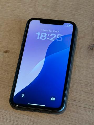 Zeer nette iPhone 11 Black 64GB, met 100% batterijconditie! beschikbaar voor biedingen