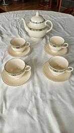 Wedgwood Carlton  theepot  en 4 kop en schotels, Antiek en Kunst, Ophalen of Verzenden