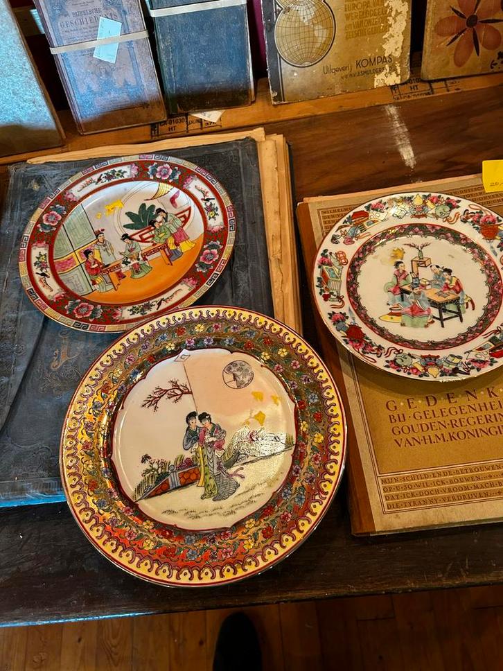 Chinees Porseleinen Borden Kluytmans Oisterwijk Gemerkt, Antiek en Kunst, Antiek | Porselein, Ophalen of Verzenden