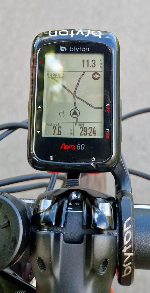 Bryton Aero 60E GPS Fietscomputer Zwart, Fietsen en Brommers, Fietsaccessoires | Fietscomputers, Zo goed als nieuw, GPS, Snelheidssensor