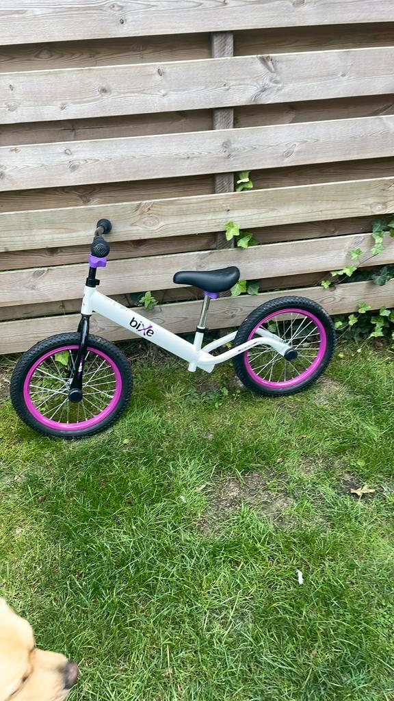 Bixe loopfiets 16inch, Fietsen en Brommers, Fietsen | Kinderfietsjes, Zo goed als nieuw, Minder dan 16 inch, Ophalen of Verzenden
