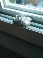 Nike Dunk Low - Maat 39 - Grijs, Kleding | Dames, Schoenen, Nike, Ophalen of Verzenden, Sneakers of Gympen, Grijs