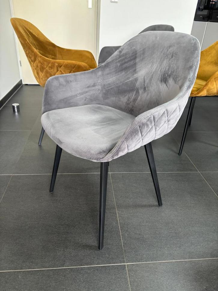 Luxe velvet eetkamerstoelen set van 4  grijs & okergeel, Huis en Inrichting, Stoelen, Zo goed als nieuw, Vijf, Zes of meer stoelen