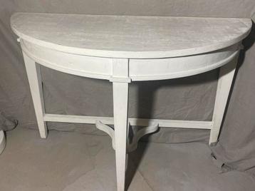 Hope Demilune Tafel beschikbaar voor biedingen
