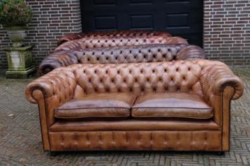 OUTLET: traditioneel Engelse Chesterfield fauteuils  banken beschikbaar voor biedingen