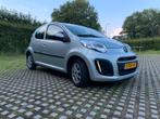 Citroën C1 1.0i 68PK 5D 2014 Grijs, Auto's, Voorwielaandrijving, Stof, Zwart, 4 stoelen