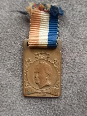 Medaille Wilhelmina beschikbaar voor biedingen
