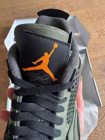 Air Jordan 4 x Undefeated - Maat 43 - Nieuw beschikbaar voor biedingen