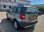 Skoda Yeti 1.2 TSI Active Plus, Voorwielaandrijving, Euro 5, Stof, Gebruikt