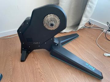 Tacx flux 2 neo smart fietstrainer beschikbaar voor biedingen