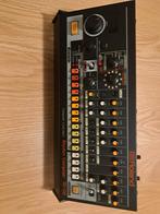 Roland TR-08 Rhythm Composer - Zo goed als nieuw!, Muziek en Instrumenten, Drumcomputers, Ophalen of Verzenden, Zo goed als nieuw