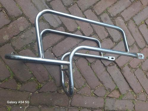 Kreidler zadels, diverse rekjes, uitlaat en nog meer, Fietsen en Brommers, Brommeronderdelen | Kreidler, Zo goed als nieuw, Frame