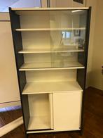 Gratis vitrinekast met glazen schuifdeuren, Huis en Inrichting, Ophalen, Gebruikt, 50 tot 100 cm, Glas