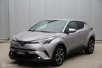 Toyota C-HR 1.8 Hybrid Style|47.000 KM|LED|Stoelverwarming, Parkeersensor, Stof, Zwart, 4 cilinders