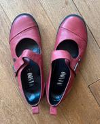 Platte rode schoenen, maat 38, Ophalen of Verzenden, Zo goed als nieuw, Rood